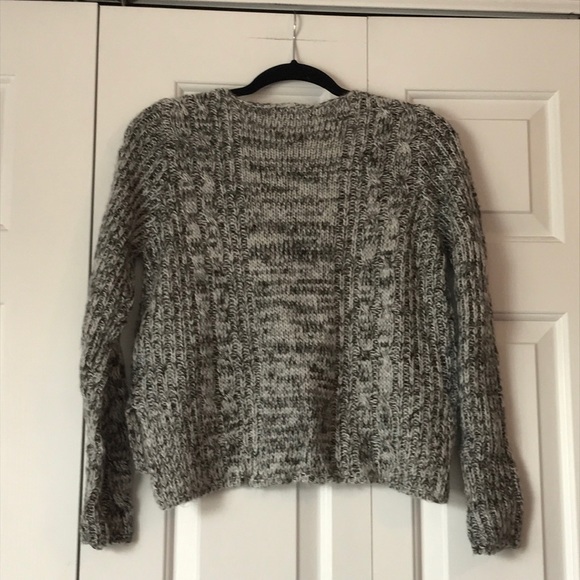 Forever 21 Knit sweater - Picture 2 of 3